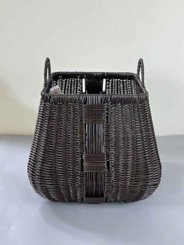 Wicker Planter