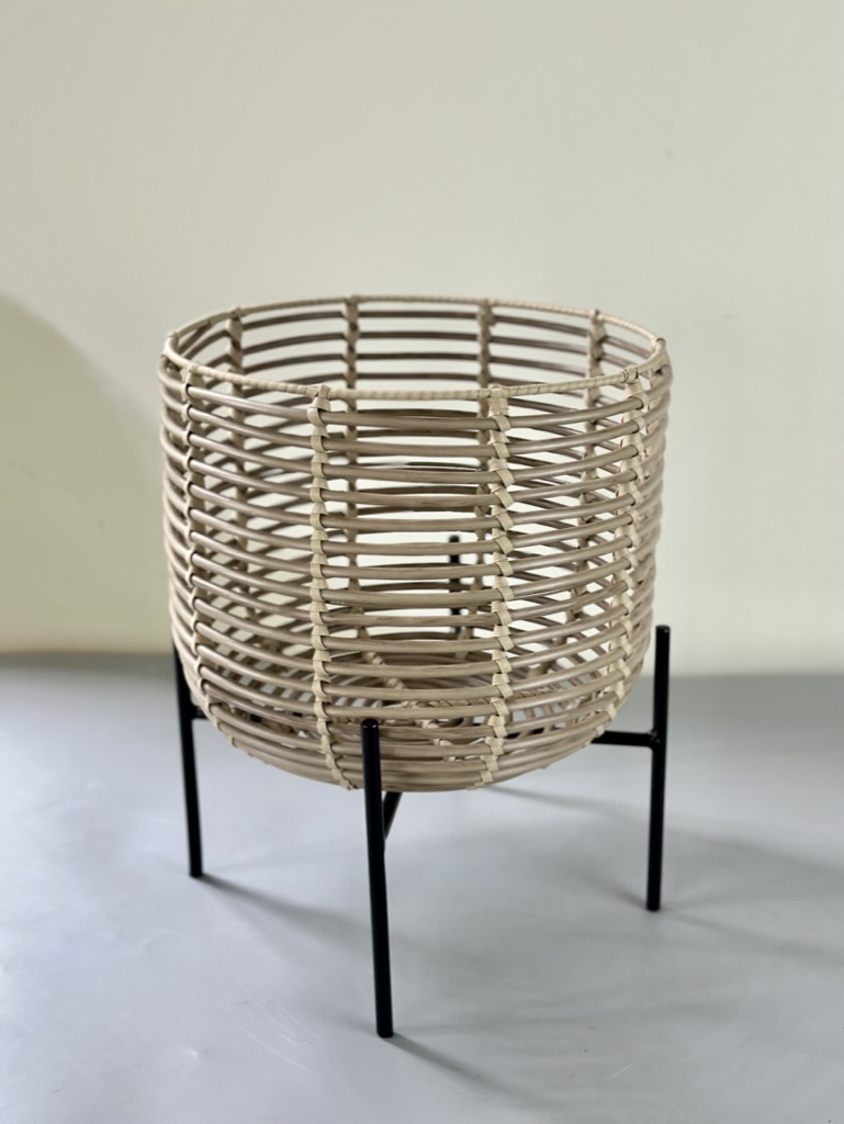 Wicker Planter with Metal Feet