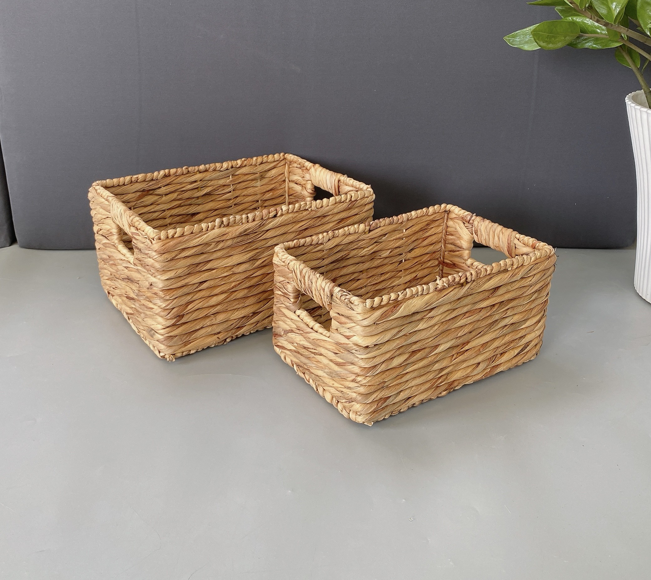 Set of 2 Hyacinth Baskets, Hole Handle