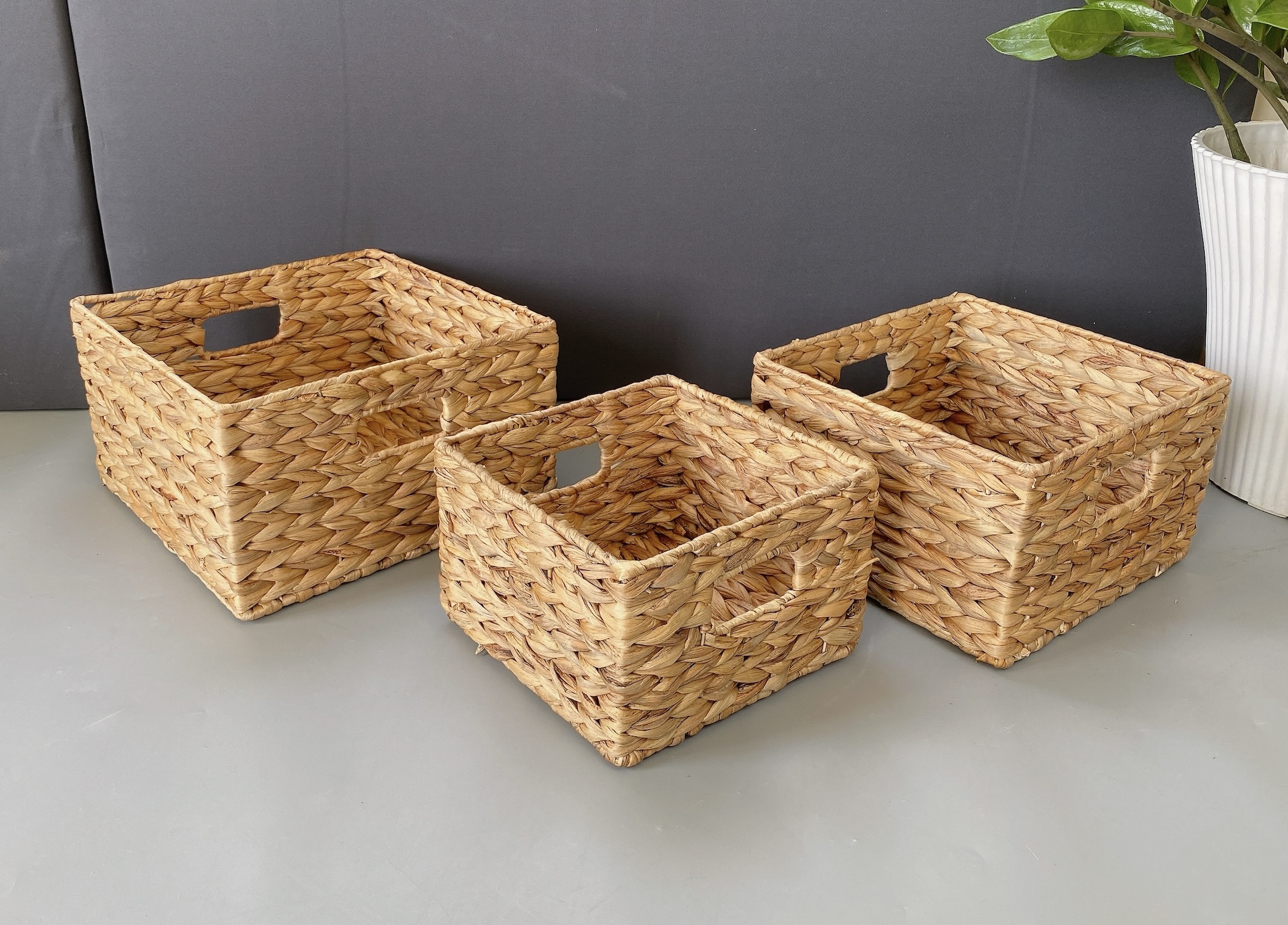 Set of 3 Hyacinth Baskets, Hole Handle