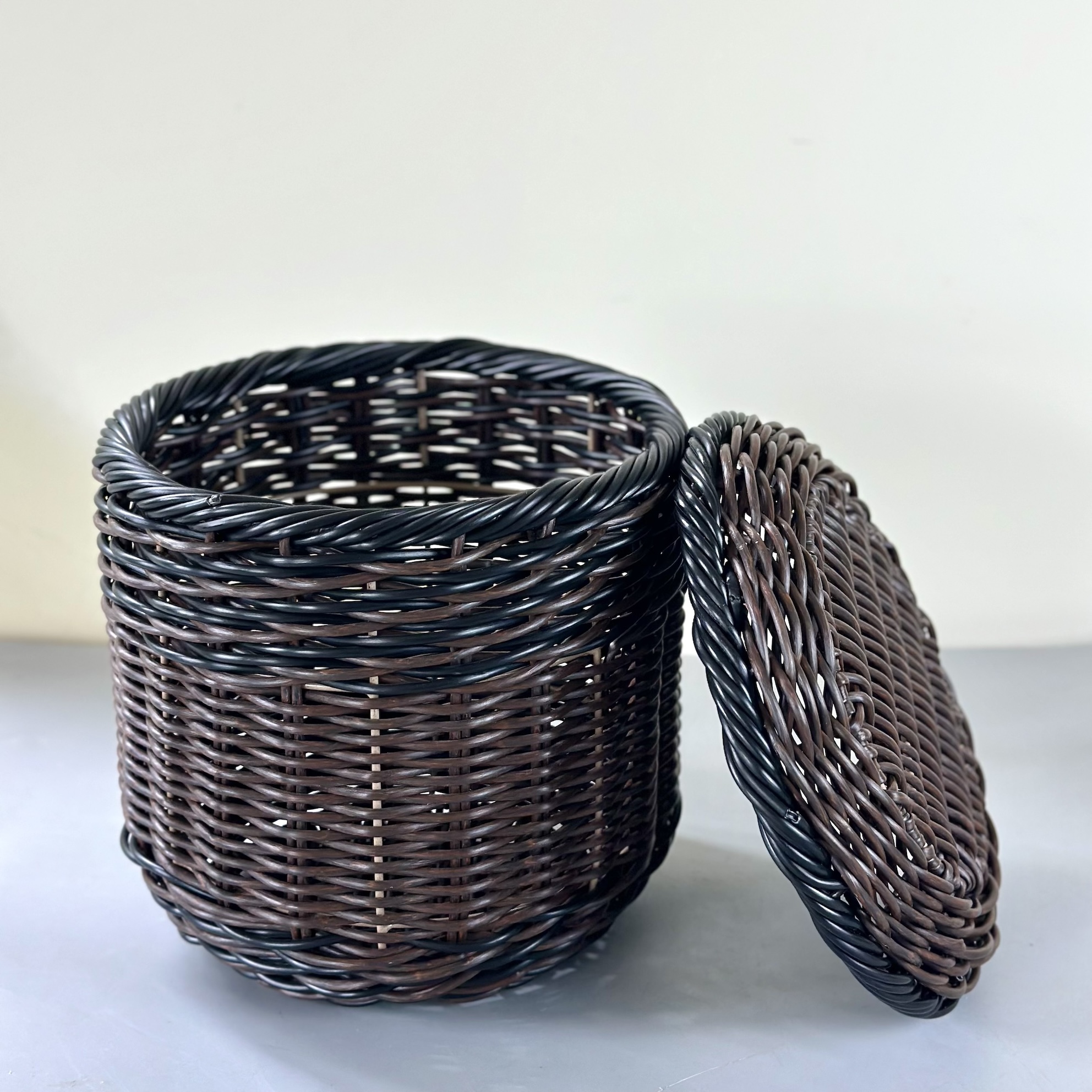 Wicker Planter with Round Base